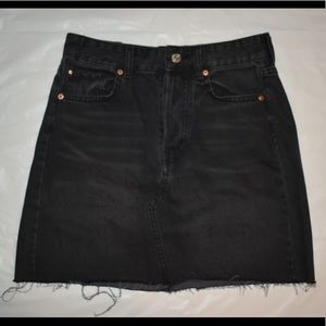H&M Black Denim Skirt Size 4.